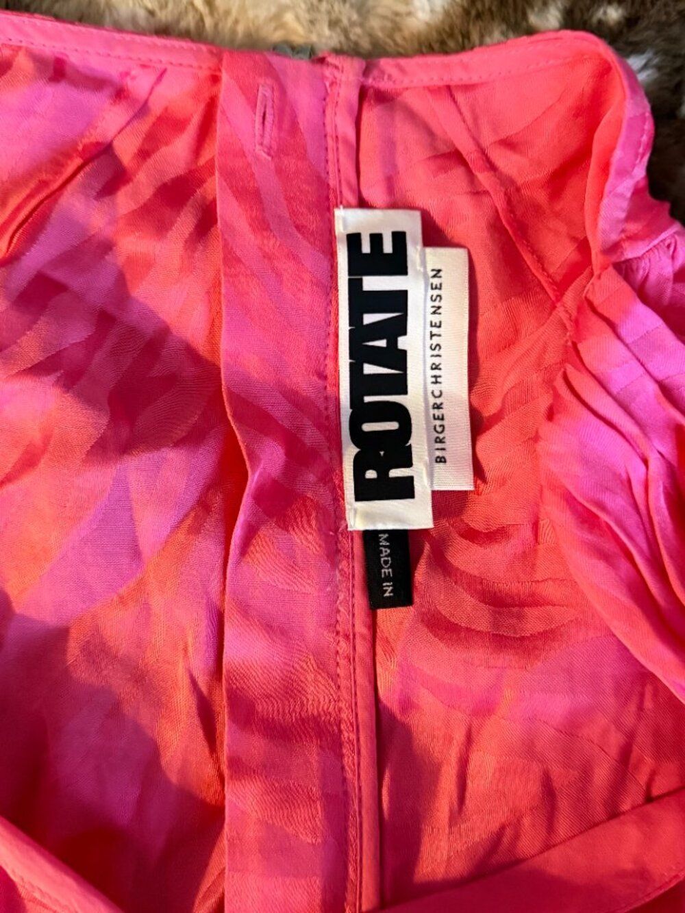 ROTATE Birger Christensen Irina Top Hot Pink Satin Zebra Crop Blouse US 8 - Picture 6 of 6